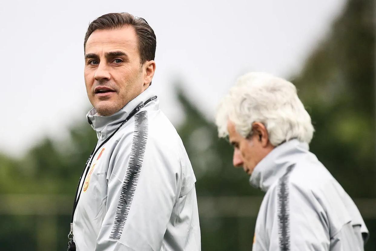 开云体育官网-卡纳瓦罗正式竞聘国足主帅，已向足协提出申请，球迷热议