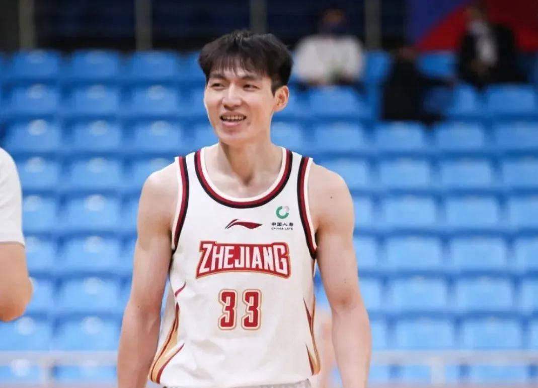 开云体育官网-CBA本赛季，“神一场鬼一场”的4大球星