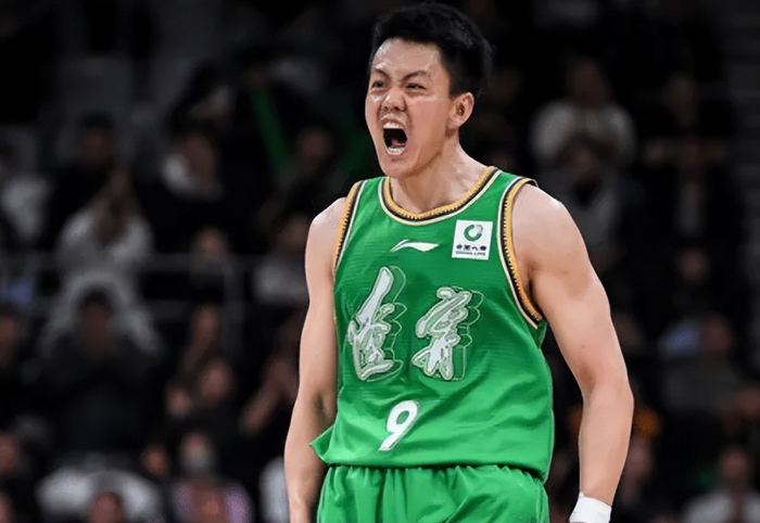 kaiyun-辽宁70-86青岛遭4坏消息！亨特+鄢手骐没法看，姜宇星真没地位！|青岛市|篮板|赵继伟|杨鸣|CBA_新浪体育_新浪新闻