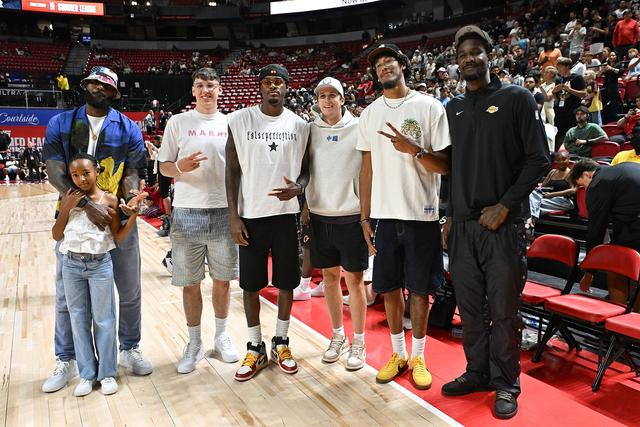 不再保守？东契奇欧锦赛大放异彩 湖人或放弃谨慎策略着眼当下