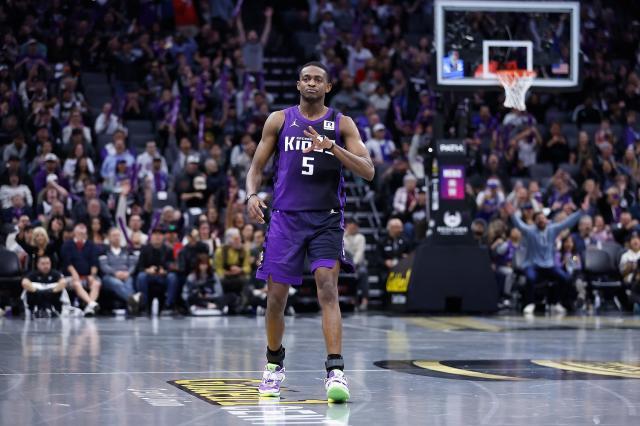 1734841042422012845.jpg 开云体育下载-福克斯联手文班?国王濒临解体 马刺挥出全力一击