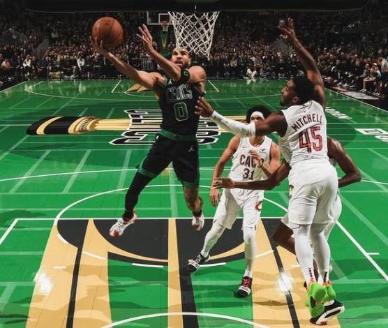 kaiyun体育官网-绿军击碎骑士15胜不败金身 加兰被爆成攻防黑洞