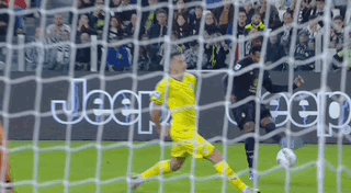 kaiyun体育官网-【意甲】卡卢卢造红牌卡瓦尔造乌龙，尤文1比0拉齐奥