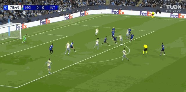 开云体育官网-【欧冠】佐默屡救险，曼城主场0比0闷平国米