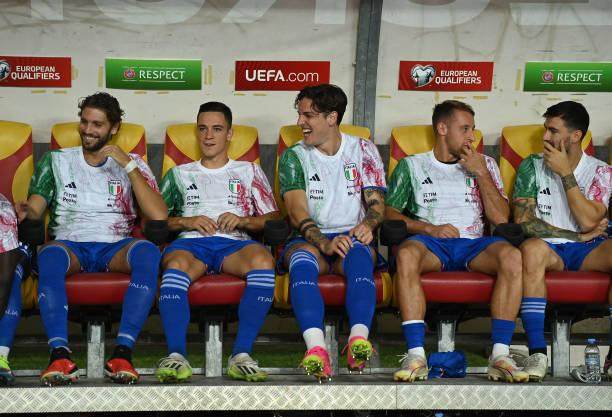 1694304067540036647.jpg 开云体育-卫冕冠军出线危矣!意大利被北马其顿逼平怪谁?