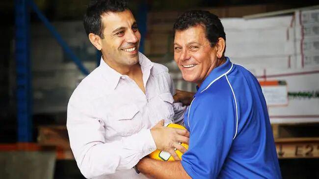 开云体育-阿洛伊西“兄弟连”，这次又会擦出怎样的火花？