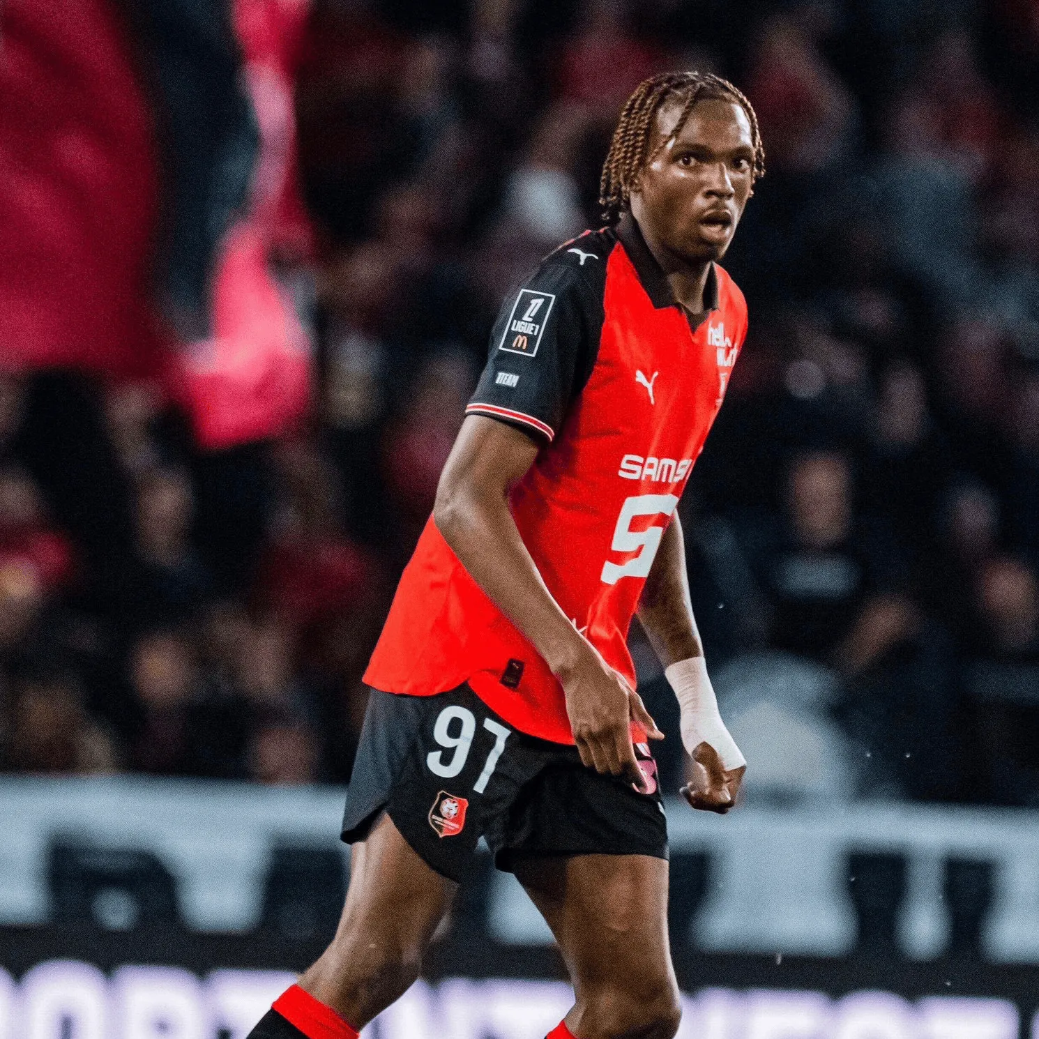 罗马诺：切尔西希望冬窗引进中卫即战力，雅凯是候选之一