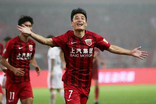 1670527045322043803.jpg 开云体育官网-海港残阵南下中轴线恐推倒重来 冲击三甲目标不变