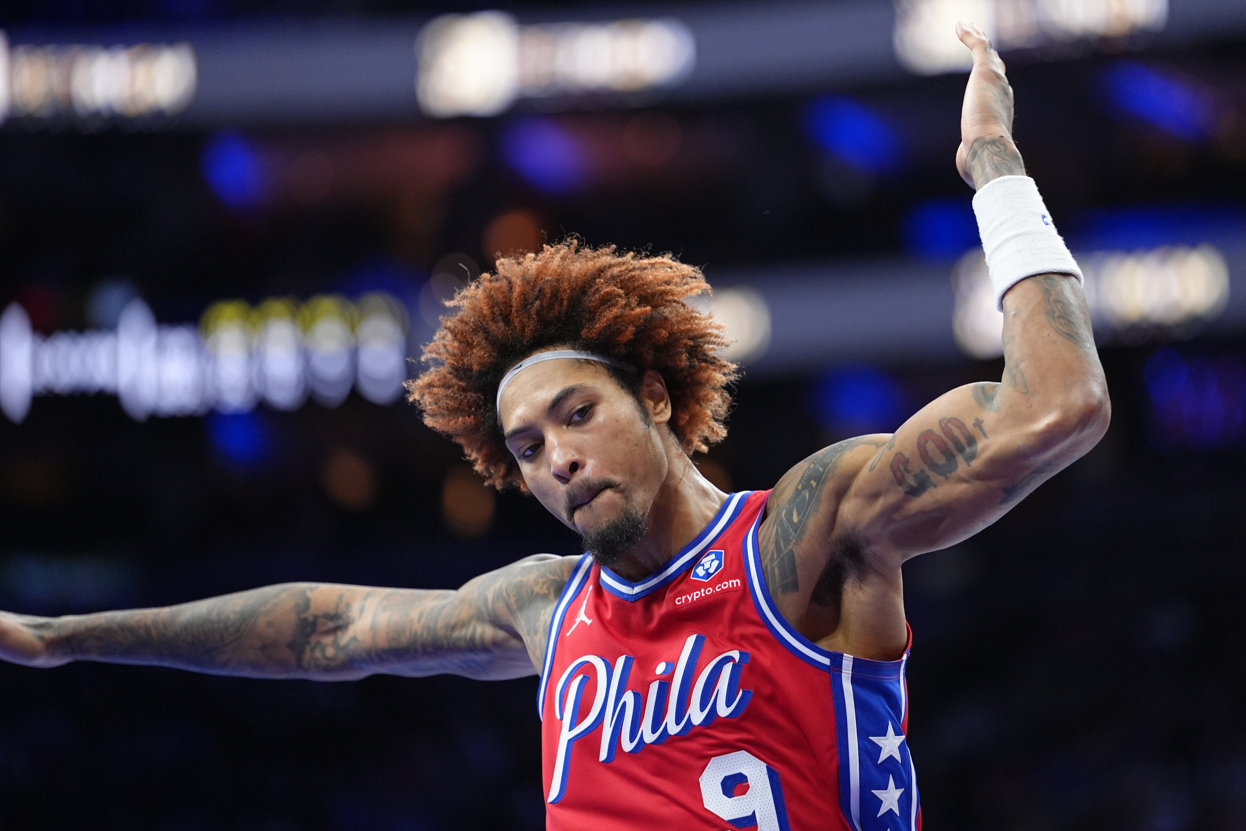 开云体育官网-活力十足！乌布雷战旧主砍下21分4板 输球但正负值+13全场最高