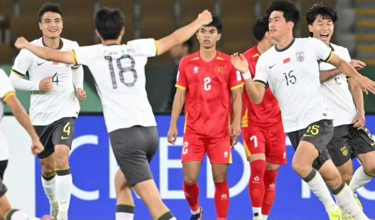 kaiyun-3-0、1-0！亚洲杯决赛席位出炉，中国踢疯5场0失球，和日本争冠