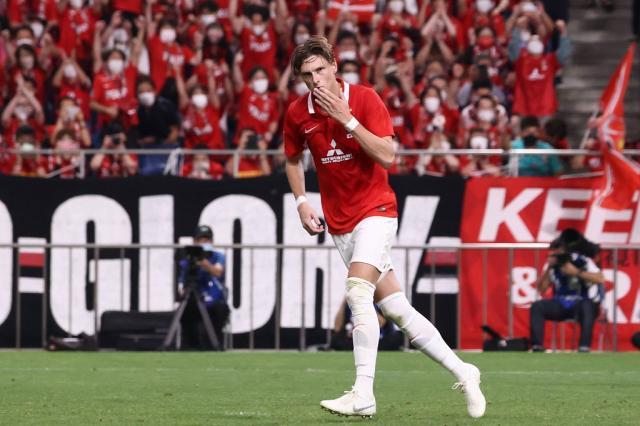 时隔3年重返亚冠决赛 听听体坛嘉宾点评浦和红钻