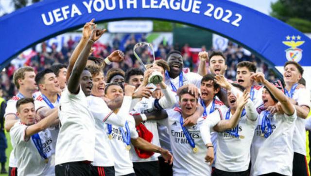 1651219373557088891.png kaiyun-事不过四 本菲卡夺欧青联赛冠军 古特曼诅咒过期?