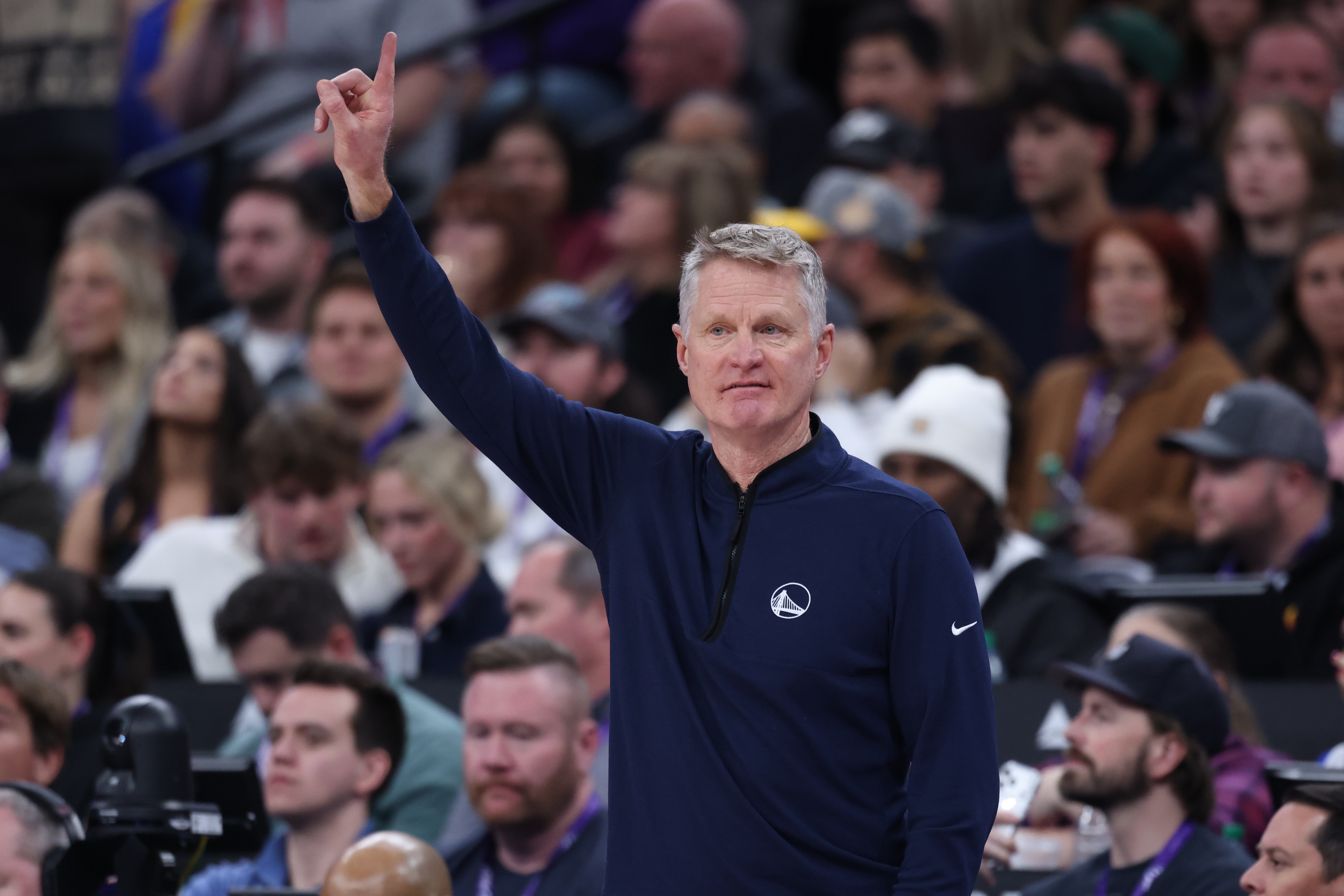 开云体育官网-勇士报价四首轮！可库里即将38&amp;科尔合同年 字母哥愿意去勇士吗？