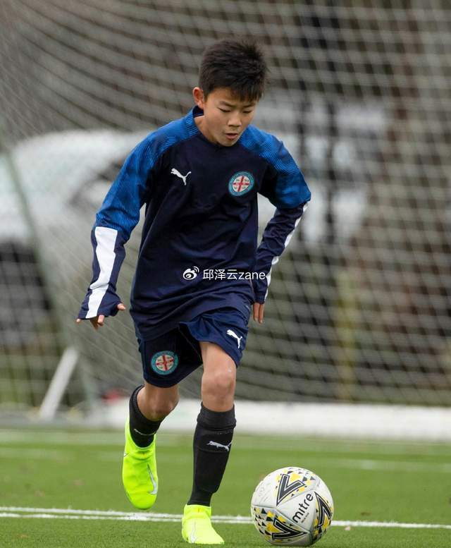 开云体育官网-抓紧了!18岁华裔天才来华参赛:已多次入选澳大利亚国青队|黄振文|足协|江门|u20亚洲杯|久尔杰维奇_新浪体育_新浪新闻