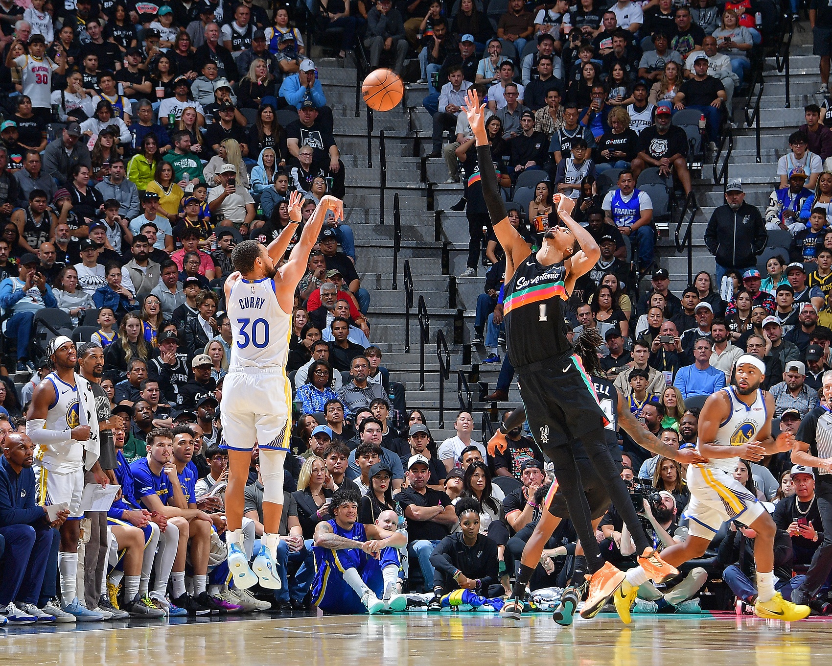 开云体育-雷吉·米勒：看文班打球是必须要有的体验 就和看乔丹&amp;库里一样