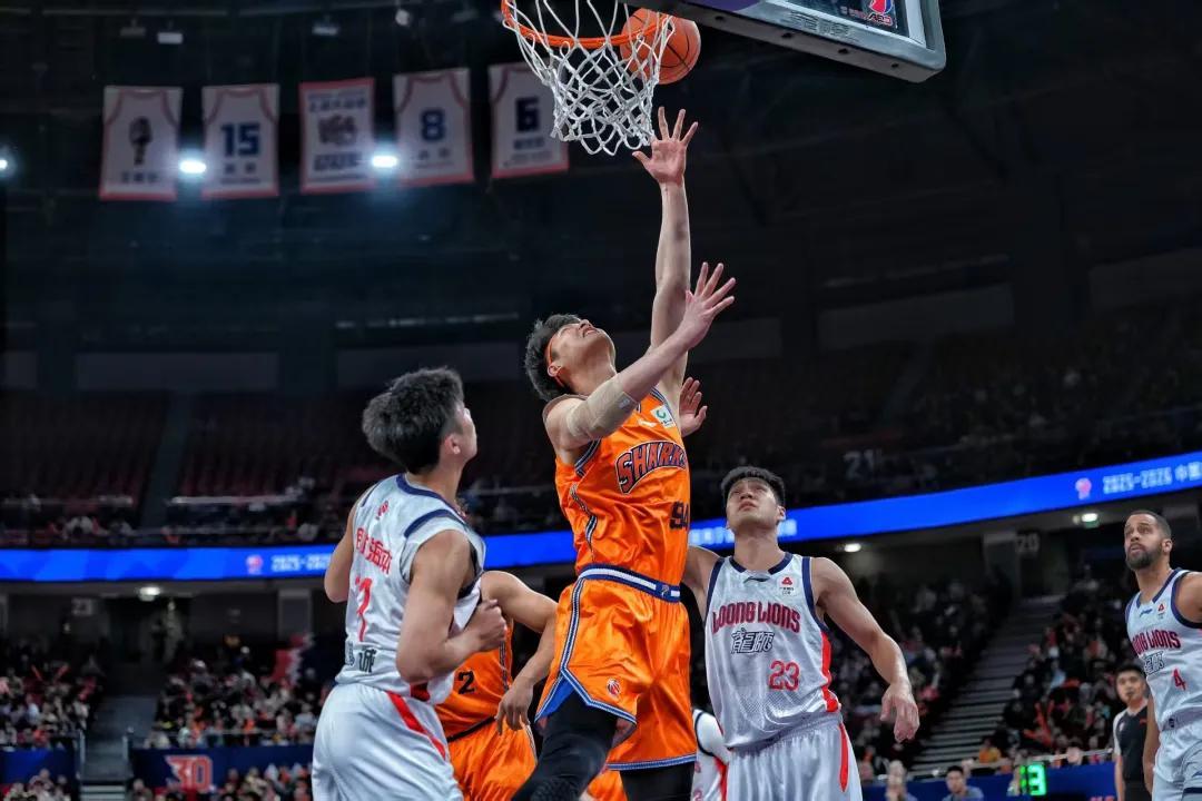 kaiyun-CBA常规赛第20轮，上海久事男篮95:78胜广州男篮