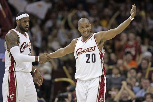 1615800637630092880.jpg 开云体育下载-【观察】灭绝还是进化?NBA联盟的三大濒危物种