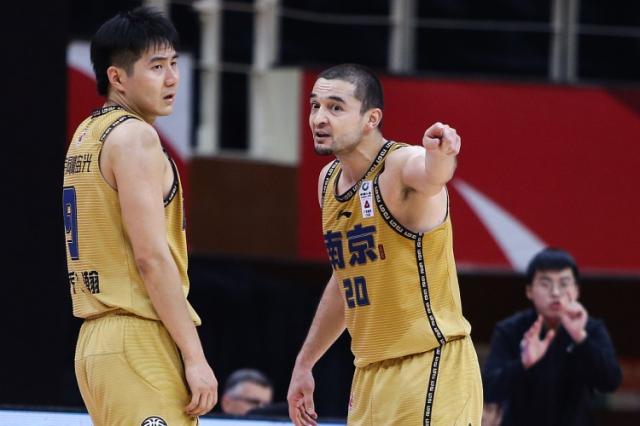 开云体育下载-【早报】二哥背信弃义？双红会新王当立！