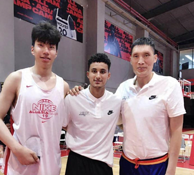 kaiyun体育官网-他是男篮名宿,拿过篮板王,如今儿子也进CBA,成为顶级中锋|余乐平|篮球|浙江队|中国男篮|浙江男篮_新浪体育_新浪新闻