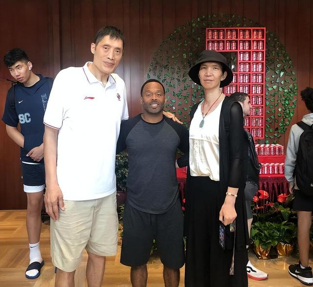 kaiyun体育官网-他是男篮名宿,拿过篮板王,如今儿子也进CBA,成为顶级中锋|余乐平|篮球|浙江队|中国男篮|浙江男篮_新浪体育_新浪新闻